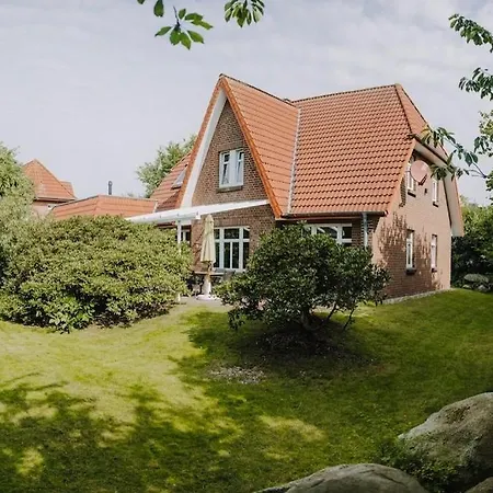 Friesenpark 8 *