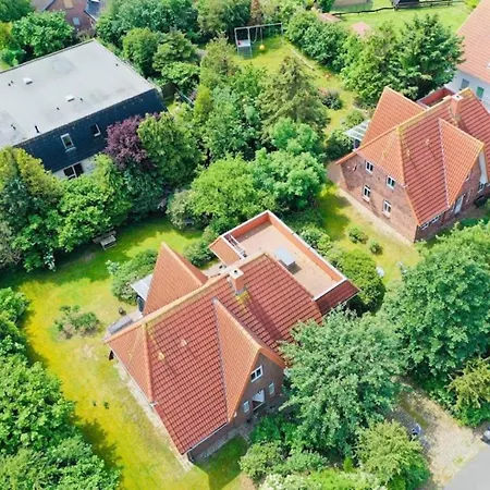 Friesenpark 8 Villa *